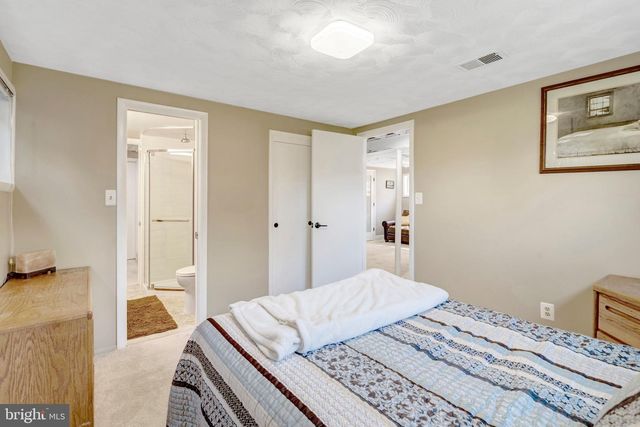 5230 OLDCASTLE LN, Springfield, VA 22151