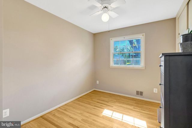 5230 OLDCASTLE LN, Springfield, VA 22151