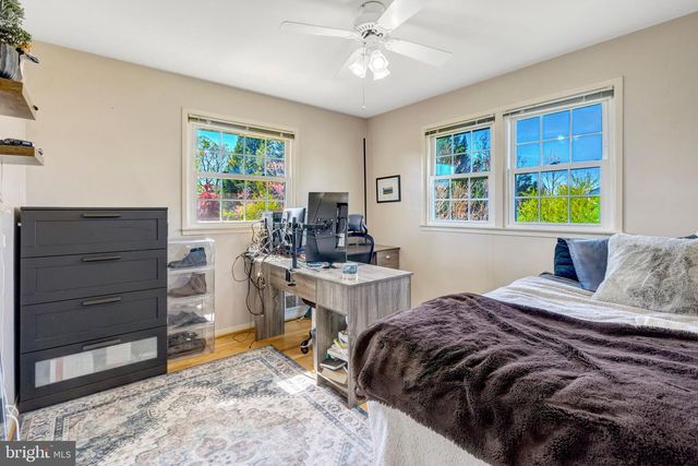 5230 OLDCASTLE LN, Springfield, VA 22151