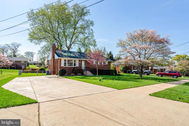 5230 OLDCASTLE LN, Springfield, VA 22151