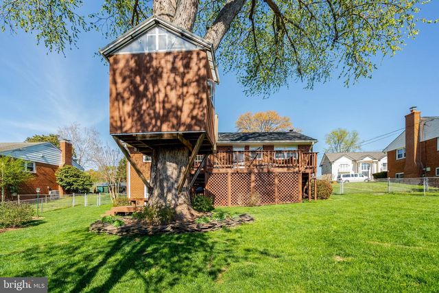5230 OLDCASTLE LN, Springfield, VA 22151