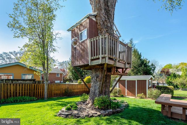 5230 OLDCASTLE LN, Springfield, VA 22151