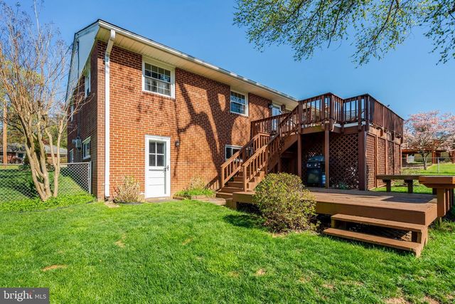 5230 OLDCASTLE LN, Springfield, VA 22151