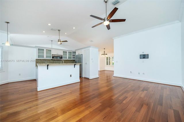 405 SW 198th Ter, Pembroke Pines, FL 33029