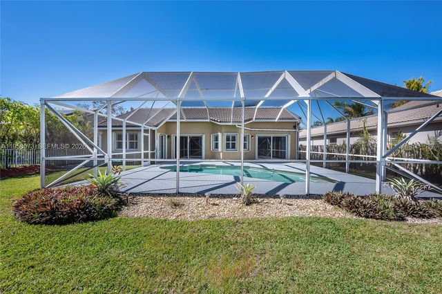 405 SW 198th Ter, Pembroke Pines, FL 33029