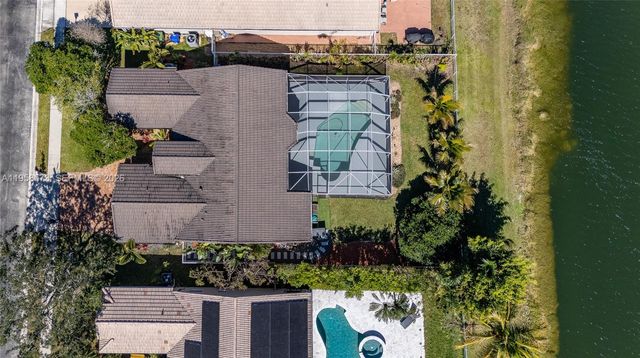 405 SW 198th Ter, Pembroke Pines, FL 33029