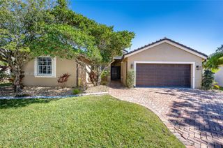 405 SW 198th Ter, Pembroke Pines, FL 33029