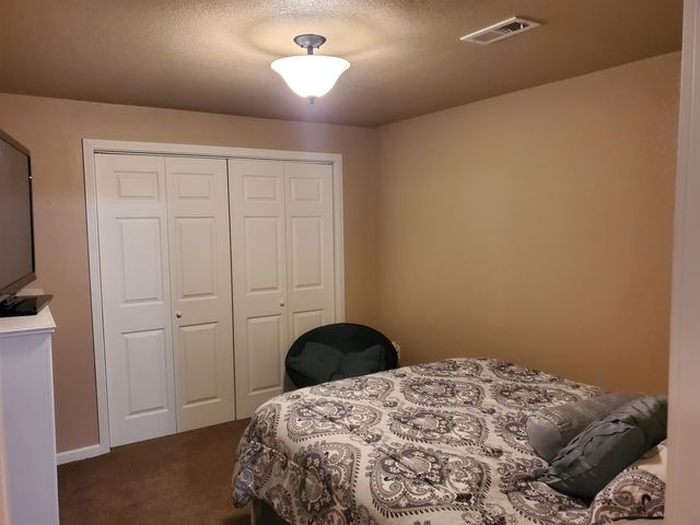 1435 E Berlin, Haysville, KS 67060