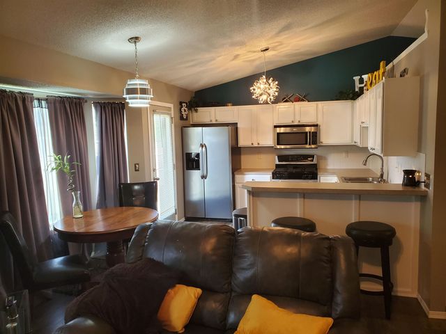 1435 E Berlin, Haysville, KS 67060