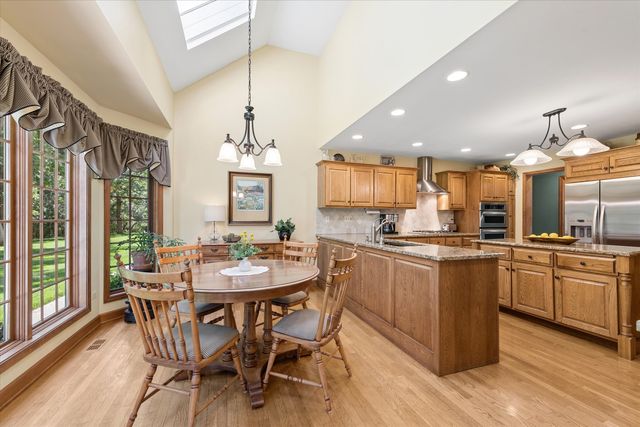22801 W Glenhurst Road, Deer Park, IL 60010