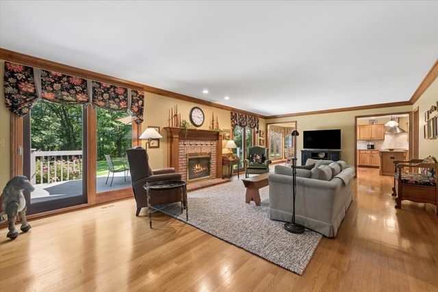 22801 W Glenhurst Road, Deer Park, IL 60010