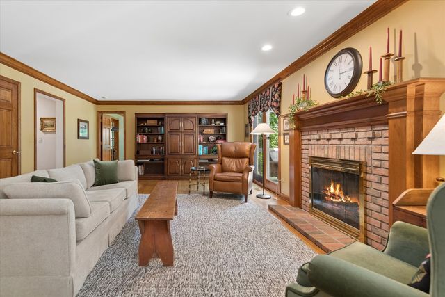 22801 W Glenhurst Road, Deer Park, IL 60010