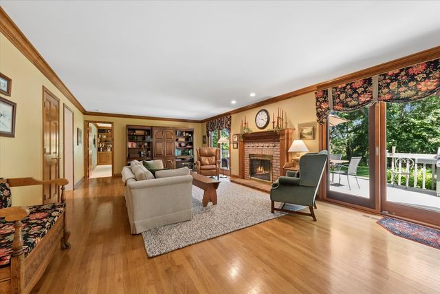 22801 W Glenhurst Road, Deer Park, IL 60010