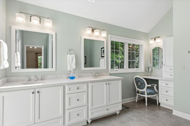 22801 W Glenhurst Road, Deer Park, IL 60010