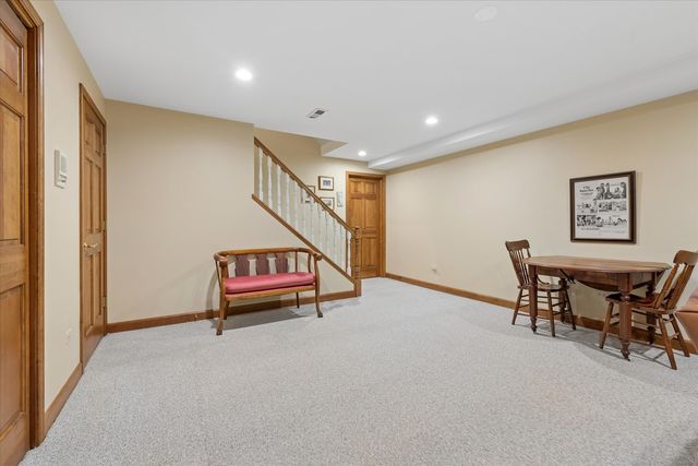 22801 W Glenhurst Road, Deer Park, IL 60010