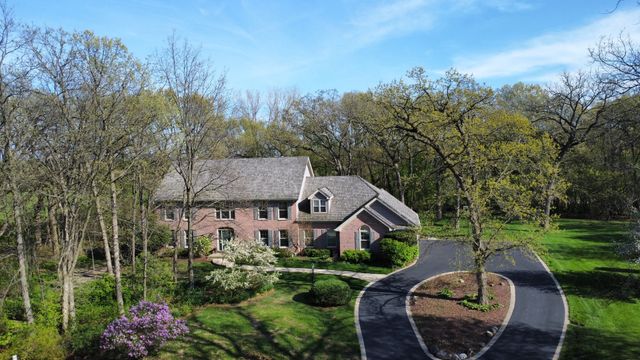22801 W Glenhurst Road, Deer Park, IL 60010