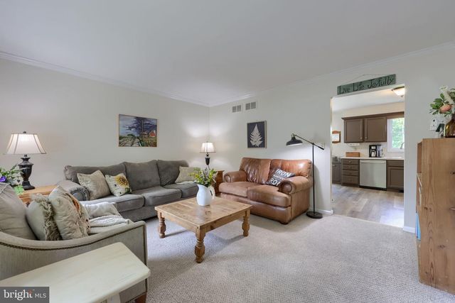 37 HOMESTEAD DR, Denver, PA 17517
