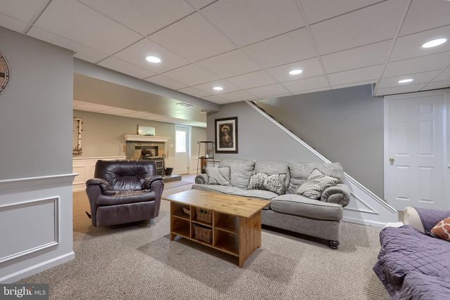 37 HOMESTEAD DR, Denver, PA 17517