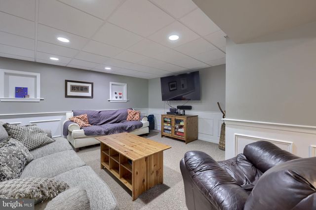 37 HOMESTEAD DR, Denver, PA 17517