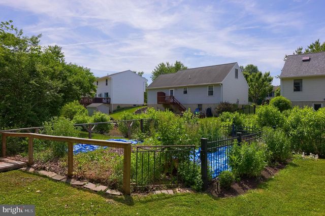 37 HOMESTEAD DR, Denver, PA 17517