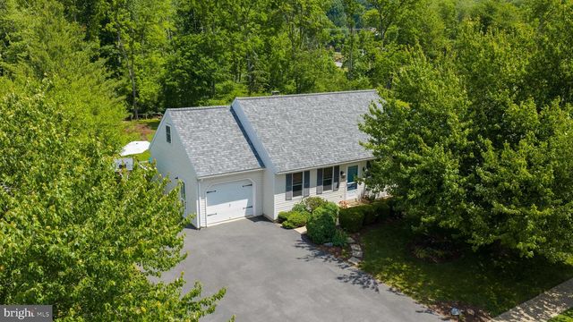 37 HOMESTEAD DR, Denver, PA 17517