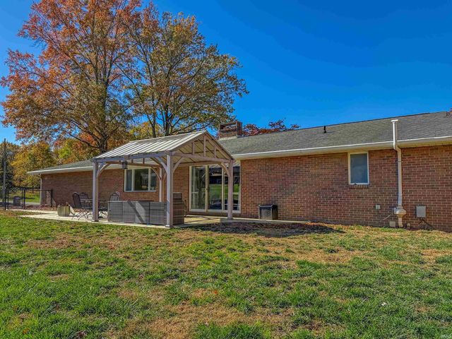 1300 Worrell Drive, Jasper, IN 47546