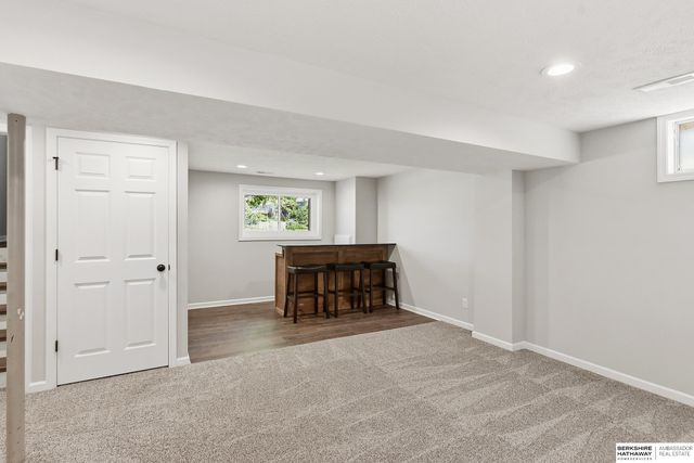21405 Appaloosa Drive, Elkhorn, NE 68022