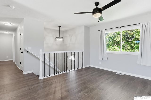 21405 Appaloosa Drive, Elkhorn, NE 68022