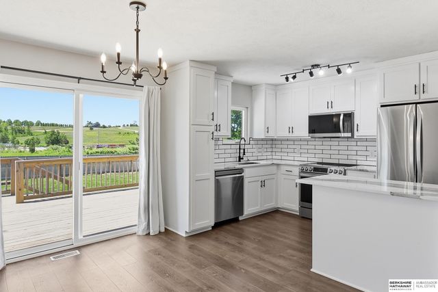 21405 Appaloosa Drive, Elkhorn, NE 68022