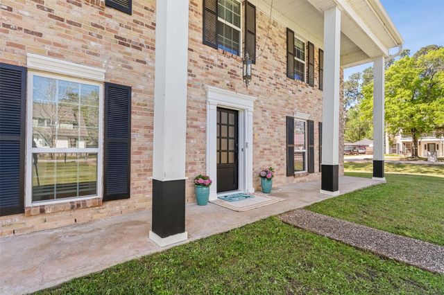 530 Bull Run Court, Conroe, TX 77302