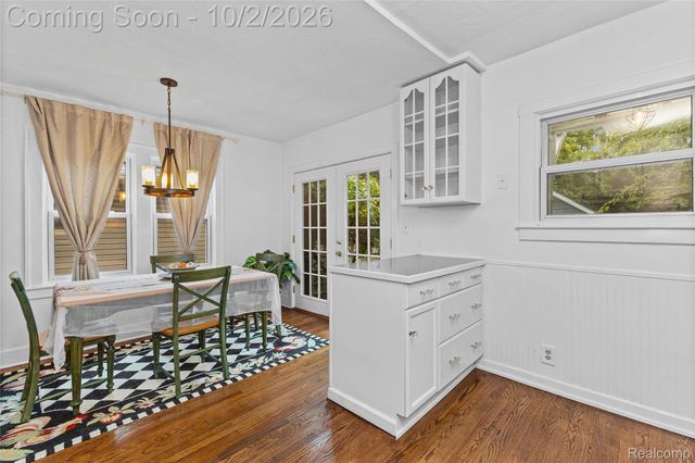 16260 Birwood Avenue, Beverly Hills Village, MI 48025