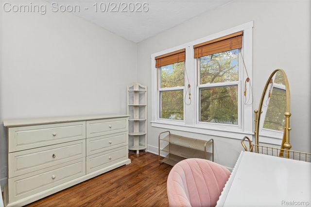16260 Birwood Avenue, Beverly Hills Village, MI 48025