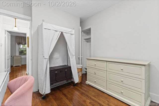 16260 Birwood Avenue, Beverly Hills Village, MI 48025