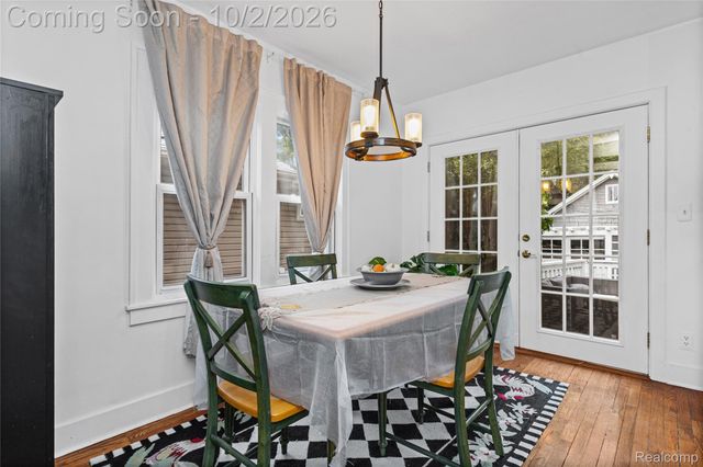 16260 Birwood Avenue, Beverly Hills Village, MI 48025