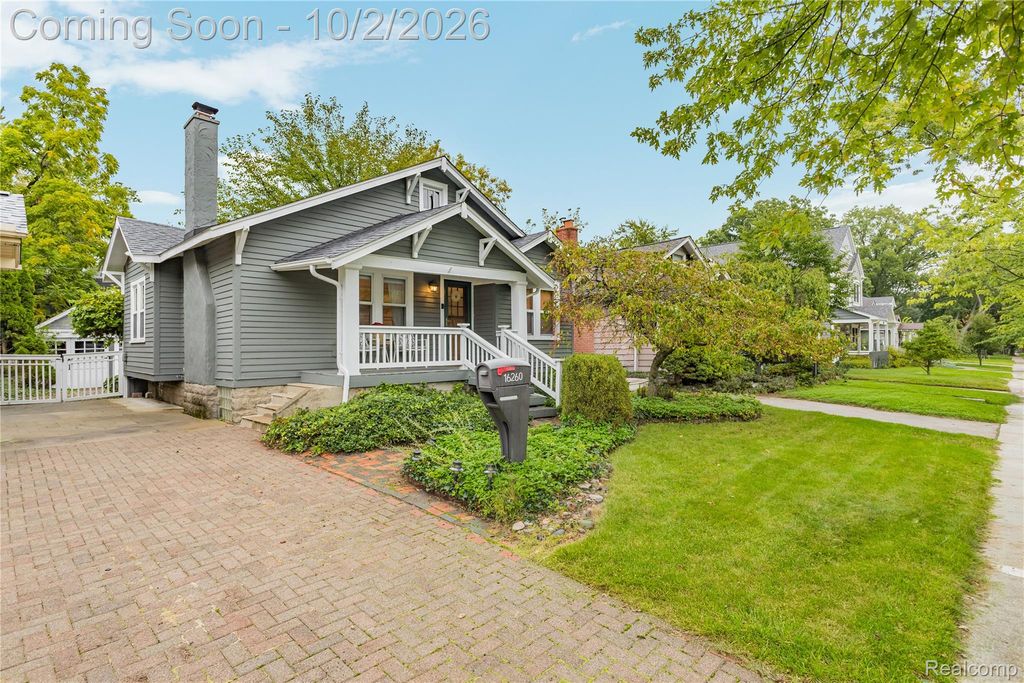 16260 Birwood Avenue, Beverly Hills Village, MI 48025