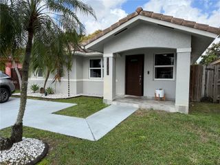 13833 SW 157th St, Miami, FL 33177