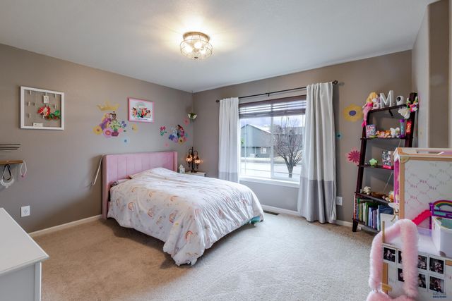 6324 COG HILL LN, Rapid City, SD 57702