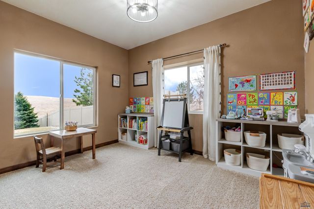 6324 COG HILL LN, Rapid City, SD 57702