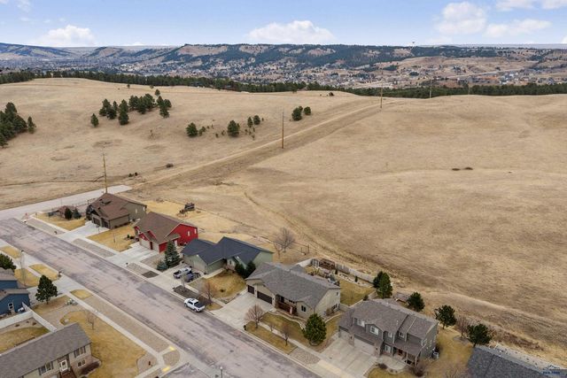 6324 COG HILL LN, Rapid City, SD 57702