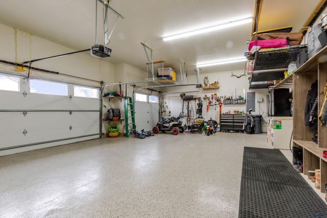 6324 COG HILL LN, Rapid City, SD 57702