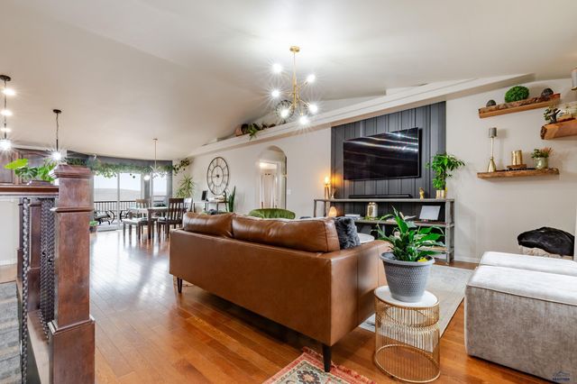 6324 COG HILL LN, Rapid City, SD 57702