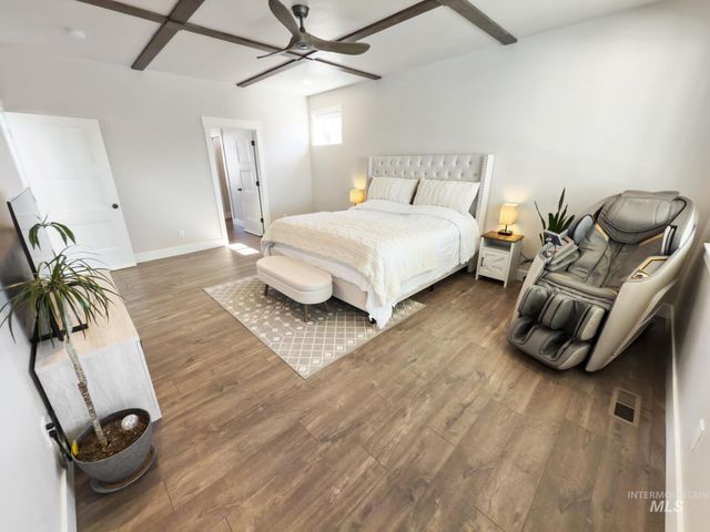 7063 S Pear Blossom, Meridian, ID 83642