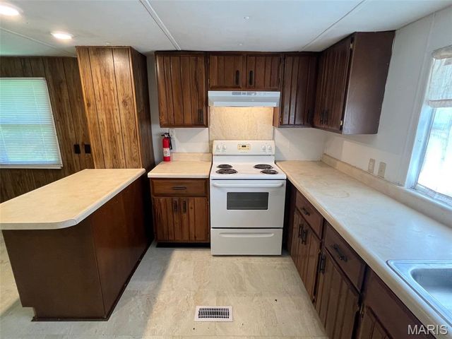 5739 Randy Drive, House Springs, MO 63051