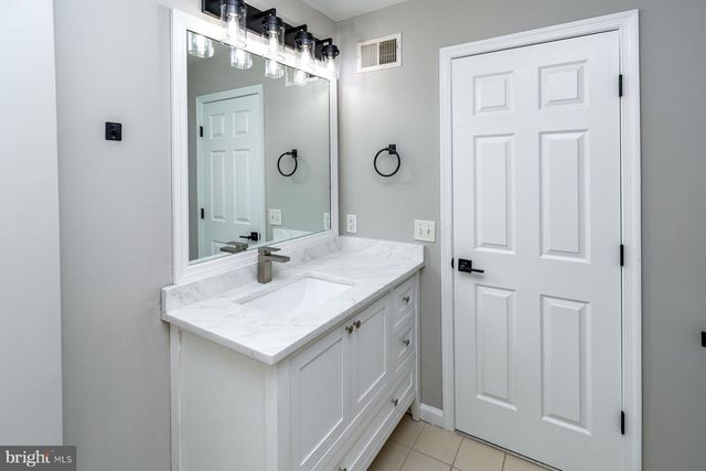 46 HOOVER AVE, Princeton, NJ 08540