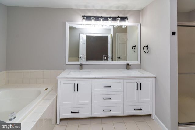 46 HOOVER AVE, Princeton, NJ 08540