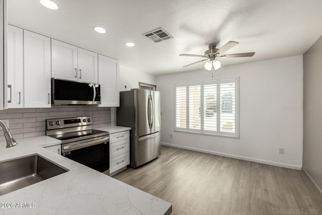 11818 W COLUMBINE Drive, El Mirage, AZ 85335