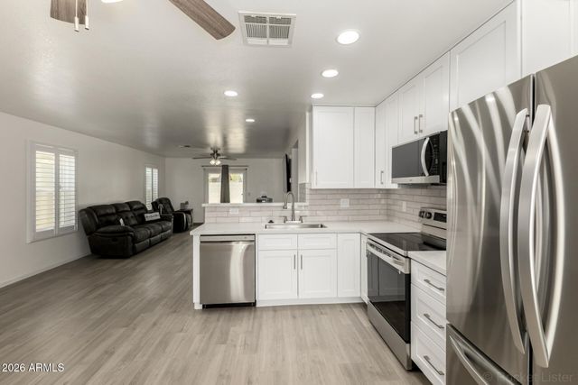 11818 W COLUMBINE Drive, El Mirage, AZ 85335