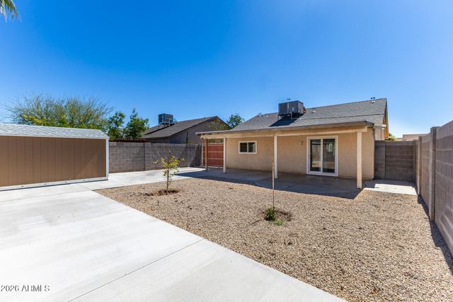 11818 W COLUMBINE Drive, El Mirage, AZ 85335