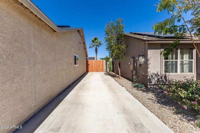 11818 W COLUMBINE Drive, El Mirage, AZ 85335