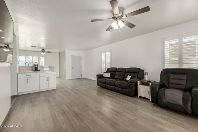 11818 W COLUMBINE Drive, El Mirage, AZ 85335